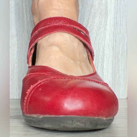 La Bottine Red Leather Pump, Size UK 37 - Picture 2 of 5